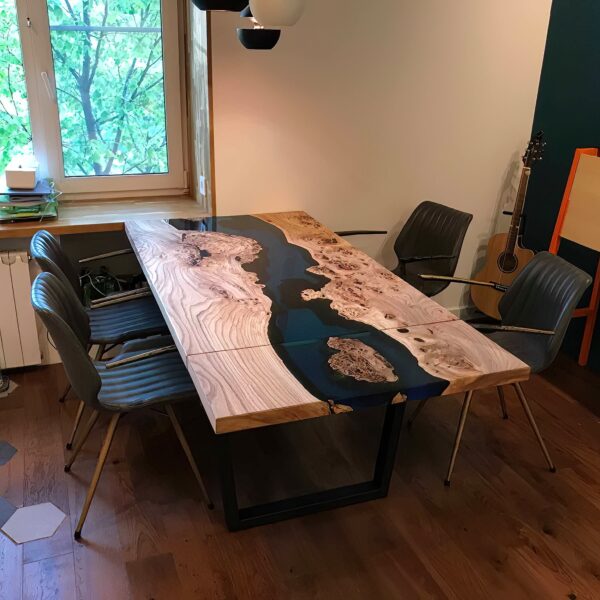 Extendable Dining Room Table - Epoxy Resin