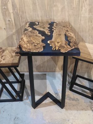 Bar Table With Stools - Epoxy Resin